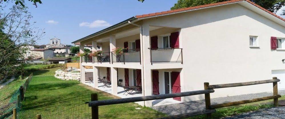 Le Mas De Servant Roulottes Et Chambres D'Hotes Auberives-en-Royans 外观 照片